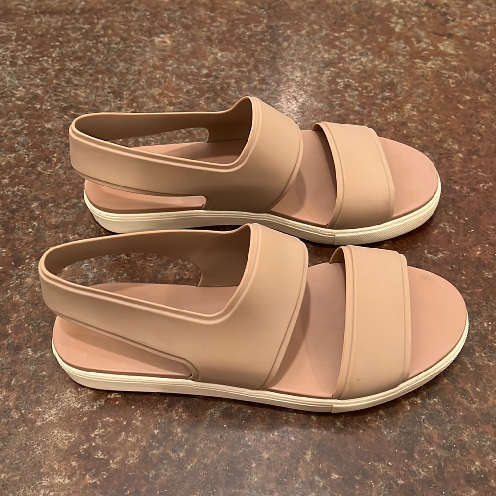 Vince Brown/Tan Rubber Sandals with Off White Sole, sz 8